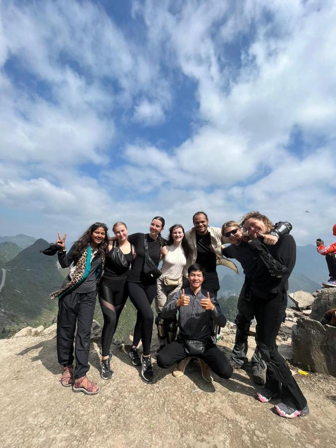 Hg Hostel Provide Tours & Motorbikes Ha Giang Dış mekan fotoğraf